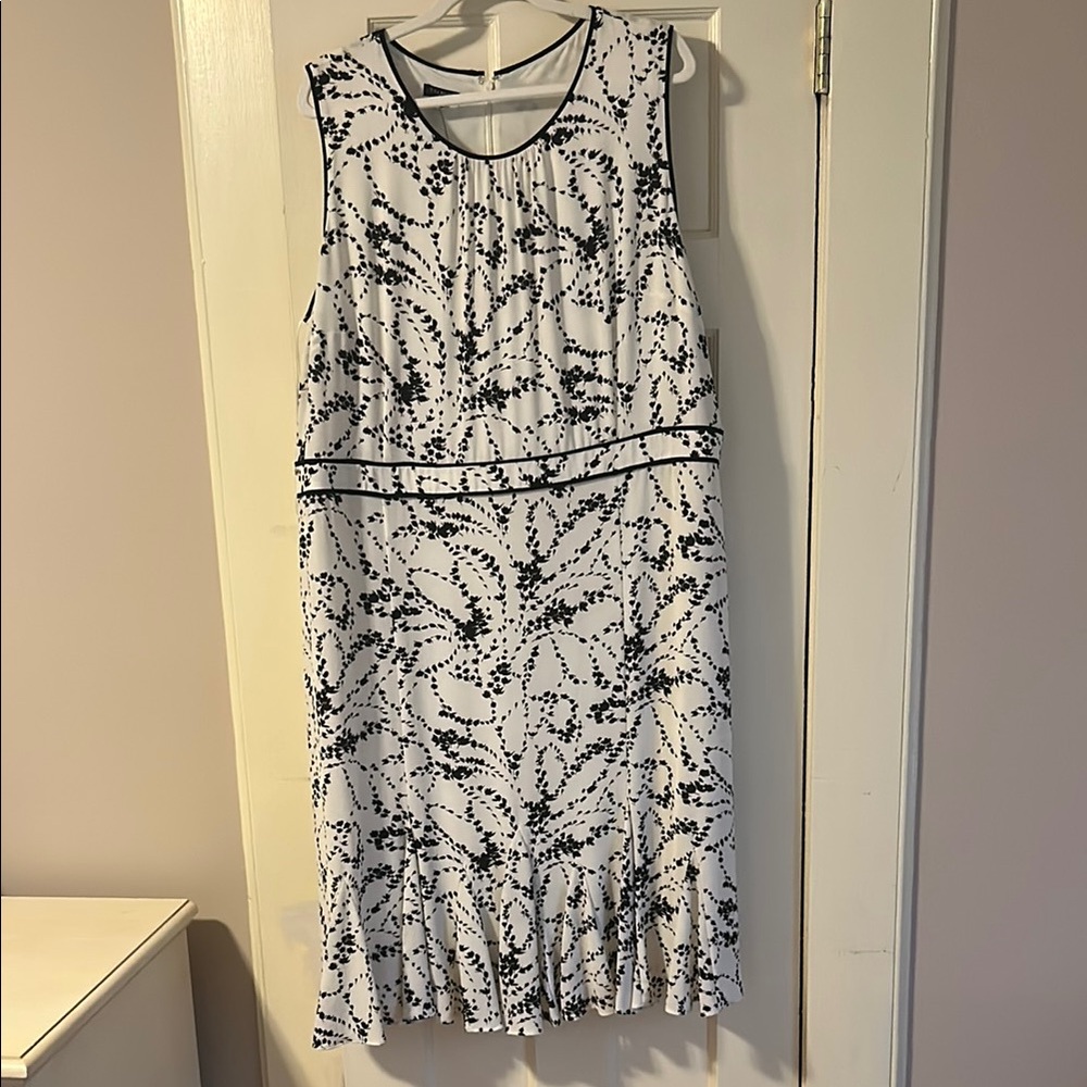 Talbots Black and White Sleeveless Dress